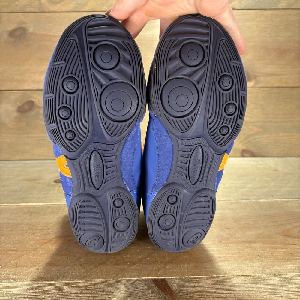 Asics pre owned